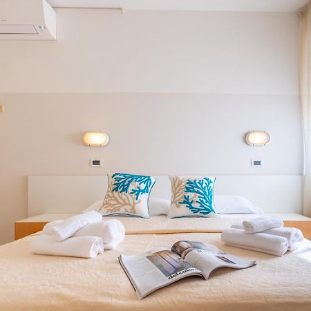 Hotel Selene - Vista Mare Riccione Dış mekan fotoğraf