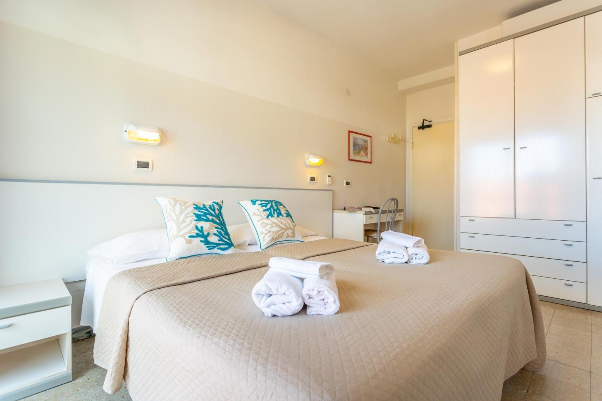 Hotel Selene - Vista Mare Riccione Dış mekan fotoğraf