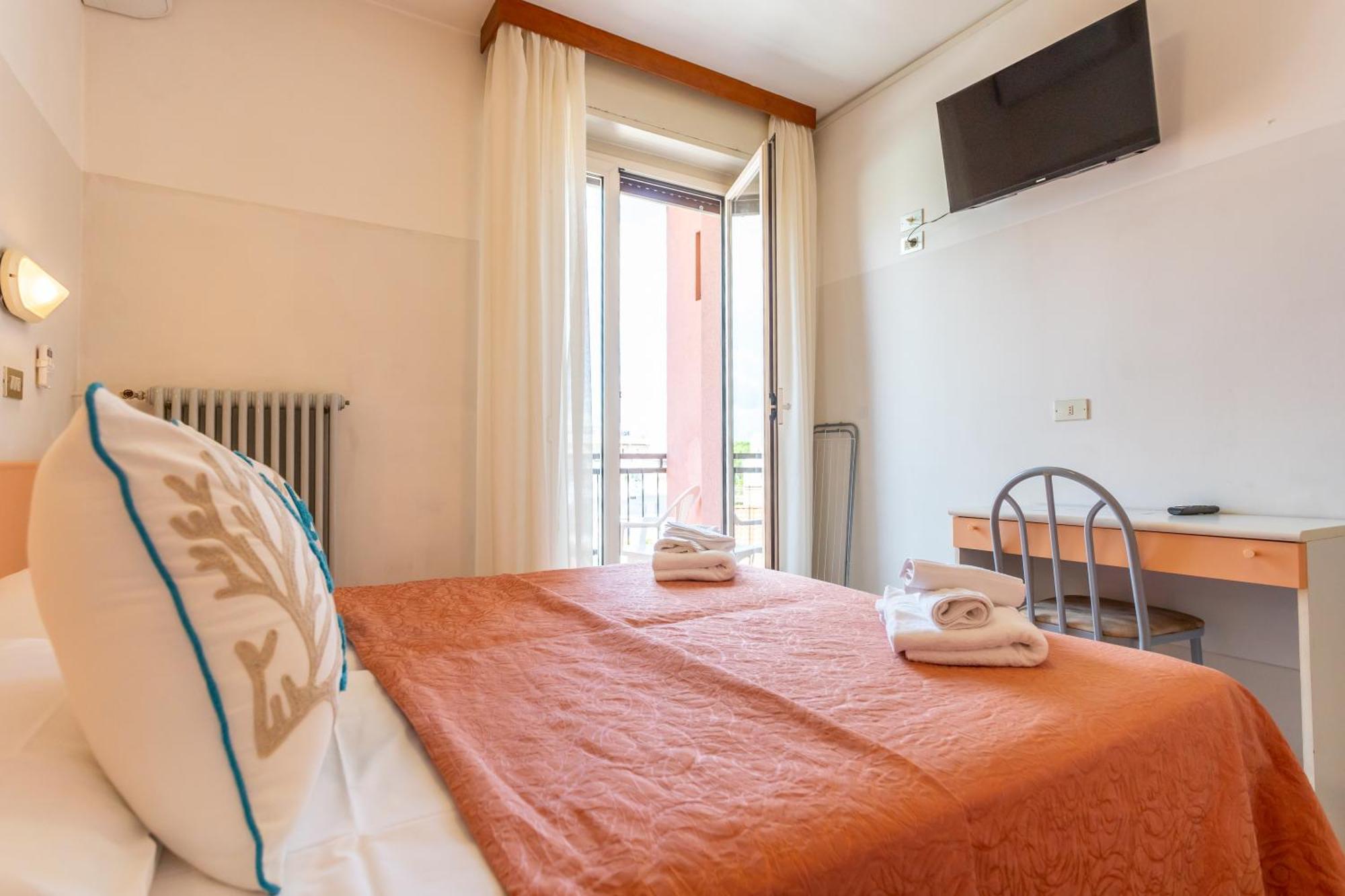 Hotel Selene - Vista Mare Riccione Oda fotoğraf